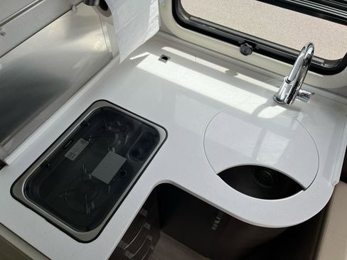 Used 2016 Mercedes-Benz Sprinter 3500 image 27