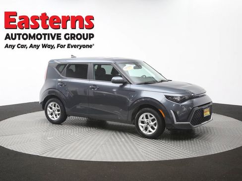 Used 2023 Kia Soul LX w/ LX Technology Package FWD image 46