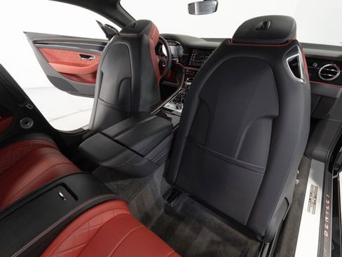 Used 2020 Bentley Continental GT AWD/4WD image 54