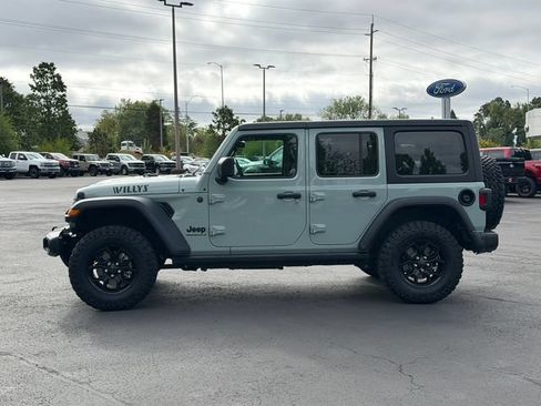 Used 2024 Jeep Wrangler Unlimited Sport AWD/4WD image 6