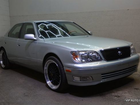 Used 1998 Lexus LS 400 RWD image 1