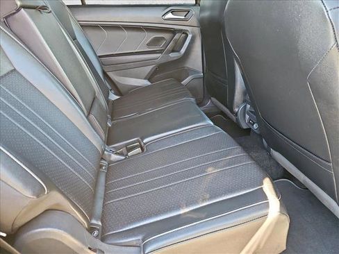 Used 2023 Volkswagen Tiguan SE R-Line image 20