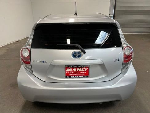Used 2014 Toyota Prius C One FWD image 4