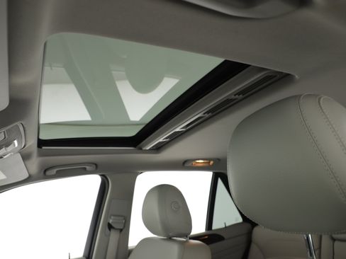 Used 2014 Mercedes-Benz ML 350 4MATIC image 24