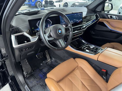 Used 2025 BMW X5 xDrive40i w/ M Sport Package AWD/4WD image 20