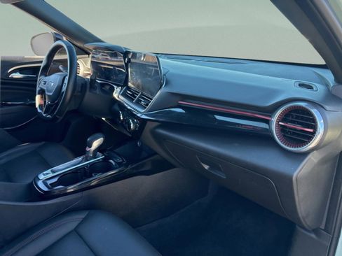 Used 2024 Chevrolet Trax RS w/ Driver Confidence Package image 26