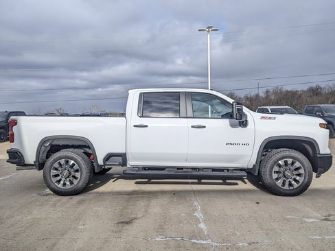 New 2026 Chevrolet Silverado 2500 Custom w/ Custom Value Package image 6