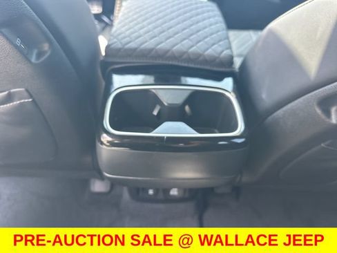 Used 2025 Kia Telluride SX Prestige X-Pro AWD/4WD image 12