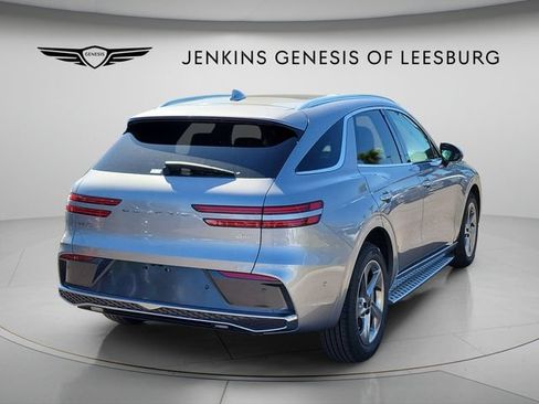 Used 2026 Genesis GV70 2.5T Advanced w/ G1 Accessory Package AWD/4WD image 4