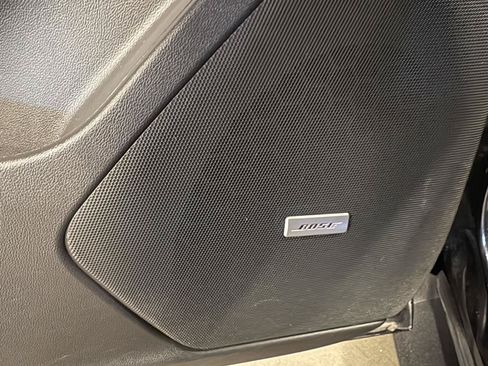 Used 2017 Cadillac XT5 Platinum AWD/4WD image 12