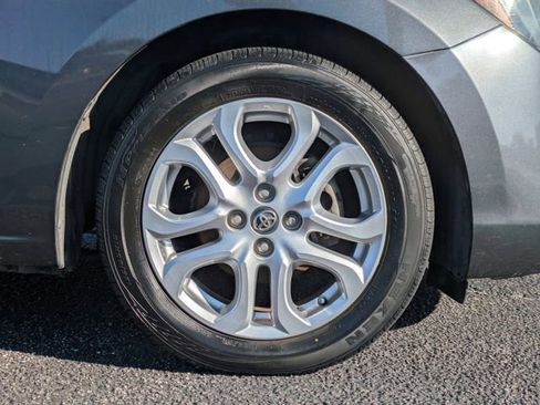 Used 2017 Toyota Yaris iA FWD image 11