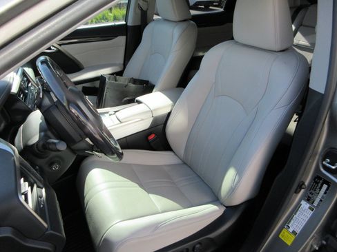 Used 2021 Lexus RX 450h AWD w/ Luxury Package image 20
