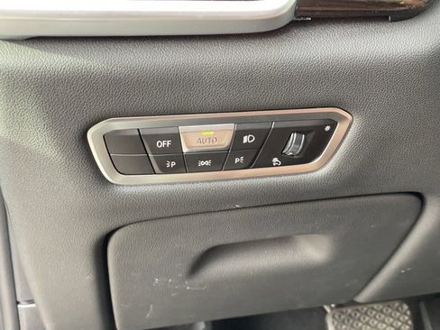 Certified 2023 BMW X5 xDrive40i w/ Executive Package image 17