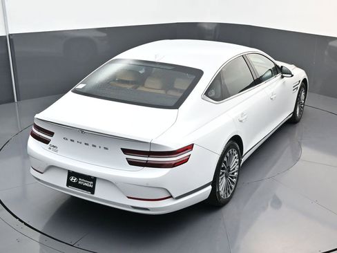 Used 2024 Genesis G80 image 15