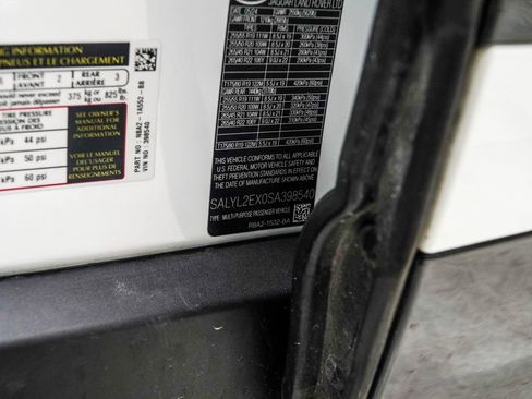 Used 2025 Land Rover Range Rover Velar Dynamic SE image 40