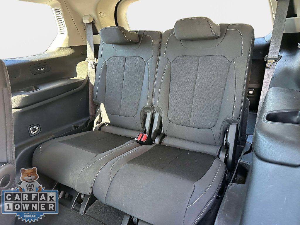 Used 2023 Jeep Grand Cherokee L Laredo w/ Luxury Tech Group I AWD/4WD image 13