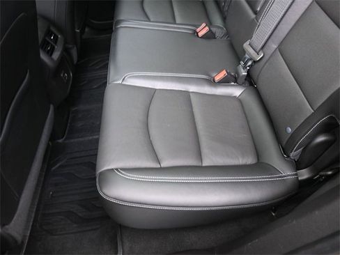 Used 2023 GMC Terrain SLT w/ Infotainment Package II image 21