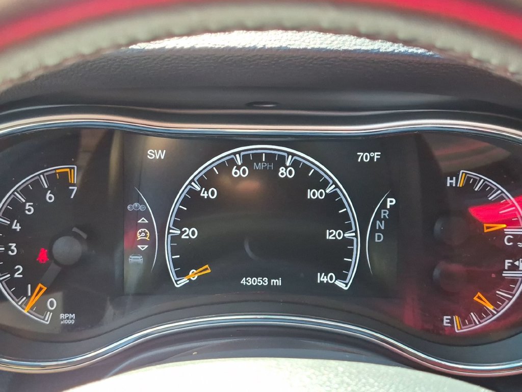 Used 2020 Jeep Grand Cherokee Altitude AWD/4WD image 13