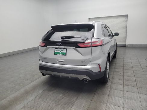 Used 2019 Ford Edge SEL w/ Equipment Group 201A FWD image 9