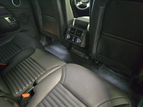 New 2026 Land Rover Discovery S AWD/4WD image 11