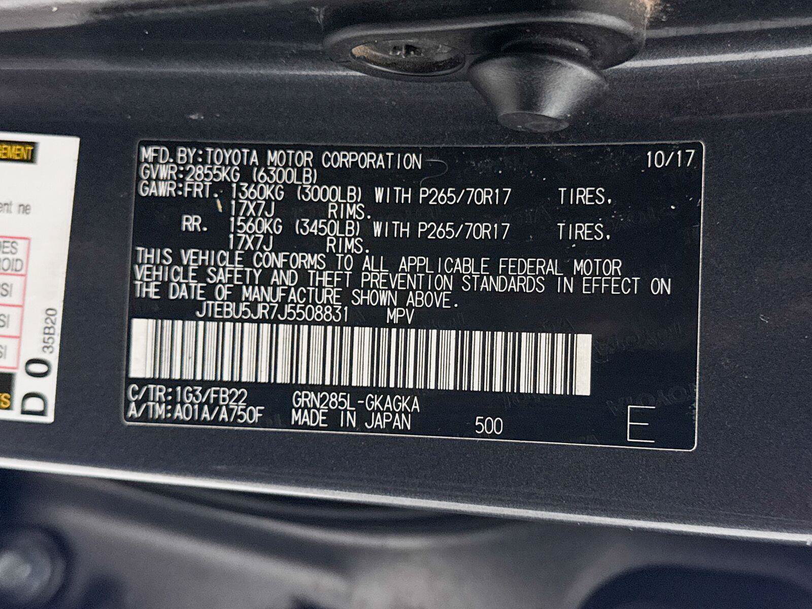 Used 2018 Toyota 4Runner SR5 AWD/4WD image 33