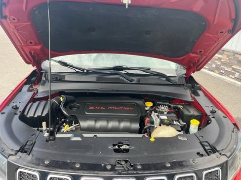 Used 2019 Jeep Compass Limited AWD/4WD image 28