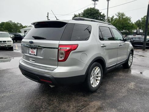 Used 2012 Ford Explorer XLT image 6