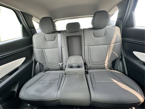Used 2023 Hyundai Tucson SE AWD/4WD image 14