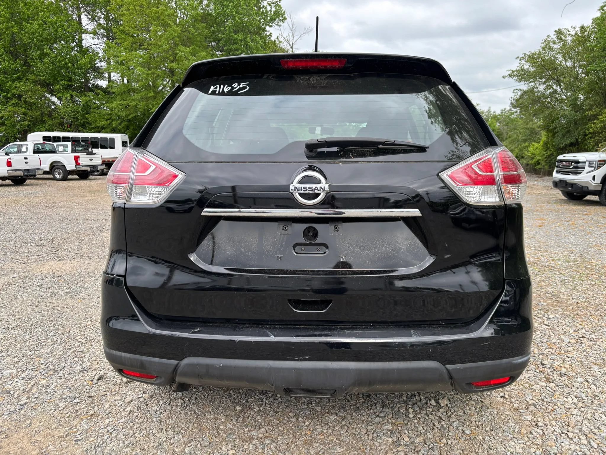 Used 2015 Nissan Rogue S FWD image 9