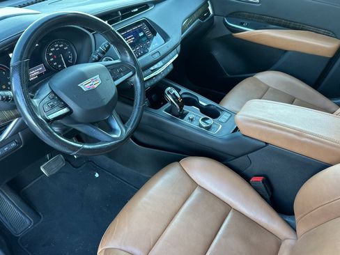 Used 2021 Cadillac XT4 Sport image 10