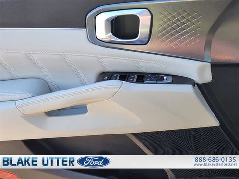 Used 2021 Kia Sorento SX image 23