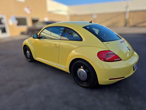 Used 2012 Volkswagen Beetle 2.5 FWD image 6