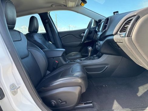 Used 2023 Jeep Cherokee Altitude Lux AWD/4WD image 10