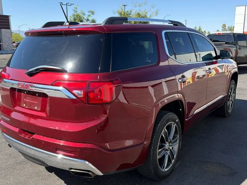 Used 2017 GMC Acadia Denali w/ Technology Package FWD image 5