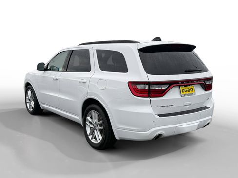 Used 2024 Dodge Durango GT image 3