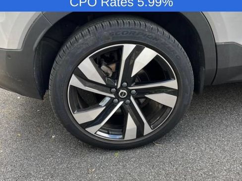 Used 2023 Volvo XC40 B5 Plus w/ Protection Package Premier AWD/4WD image 19