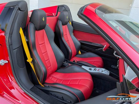 Used 2015 Ferrari 458 Spider image 36