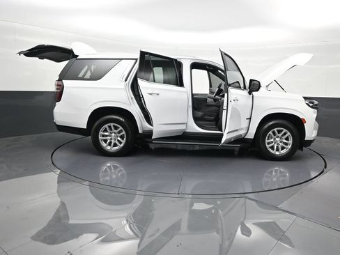 Used 2024 Chevrolet Tahoe LS RWD image 26