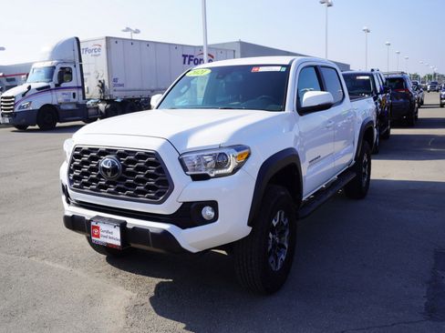 Used 2021 Toyota Tacoma TRD Off-Road image 9