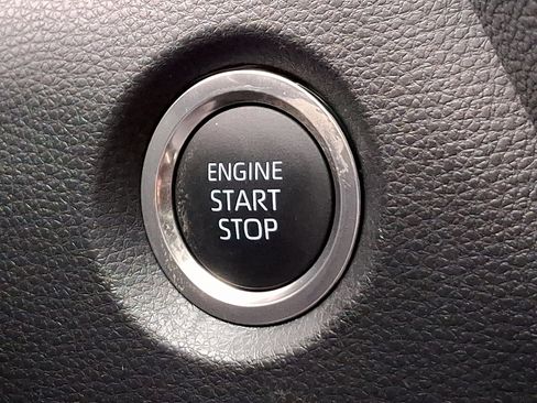 Certified 2025 Toyota Corolla SE image 23