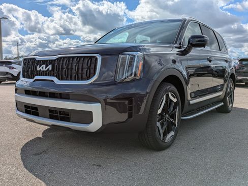 New 2025 Kia Telluride EX image 9