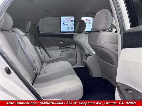 Used 2015 Toyota Venza LE FWD image 8