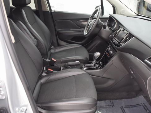 Used 2022 Buick Encore Preferred w/ Safety Package image 15