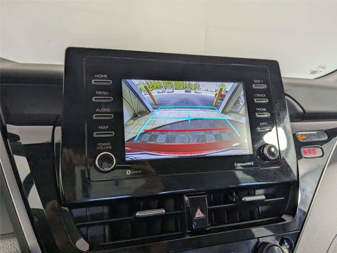 Used 2023 Toyota Camry SE FWD image 16