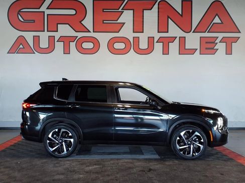 Used 2022 Mitsubishi Outlander ES AWD/4WD image 1