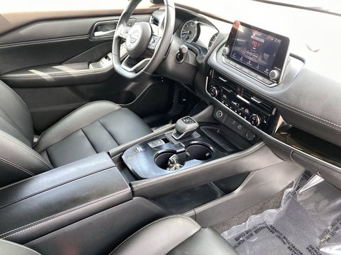 Certified 2023 Nissan Rogue SL FWD image 9