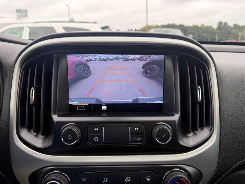 Used 2020 GMC Canyon SLE w/ Elevation Edition AWD/4WD image 9