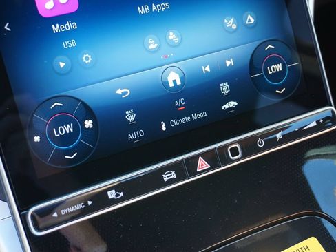 Used 2026 Mercedes-Benz C 300 Sedan image 38