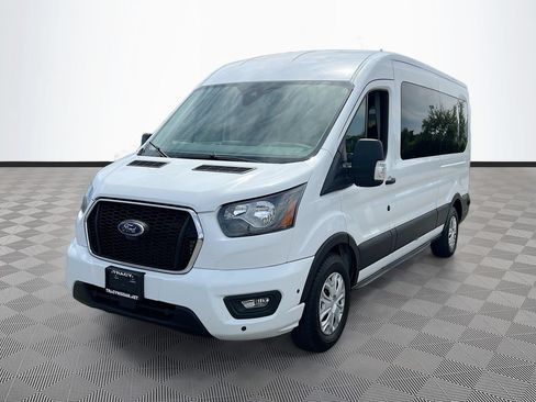 Used 2024 Ford Transit 350 XLT RWD image 3