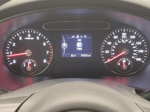 Used 2017 Kia Sorento L FWD image 23